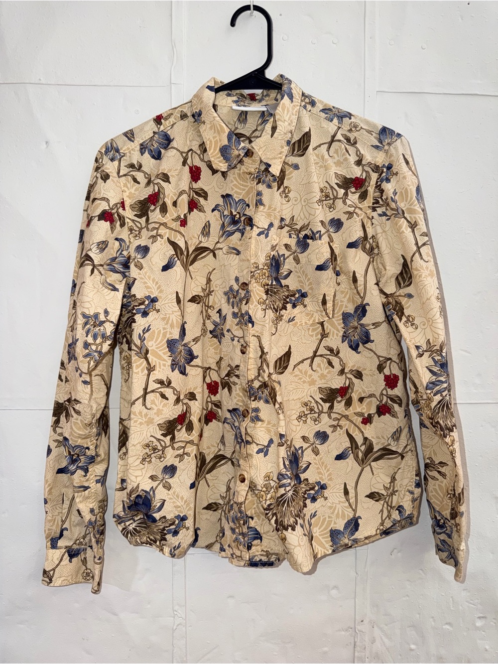 Liz Claiborne Cream Button-Up Shirt with Blue Floral Print